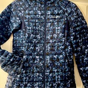 XS Eddie Bauer Light Puffer Jacket